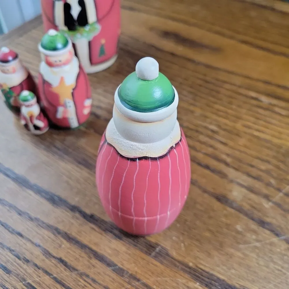 Vintage Hand Painted Santa Claus Matryoshka Nesting Dolls Set Of 5 Christmas